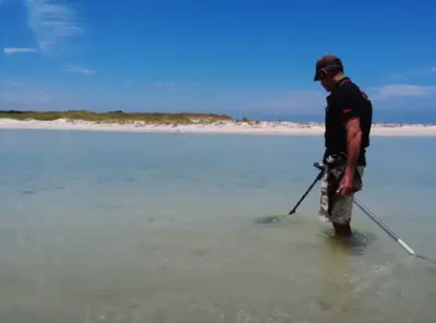 Best Beach Metal Detectors of 2023